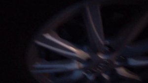 Звонкий стук при трогании.