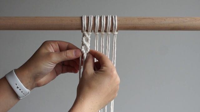 DIY Macrame Tutorial: Small Diamond Pattern Using Double Half Hitch Knots! смотреть онлайн