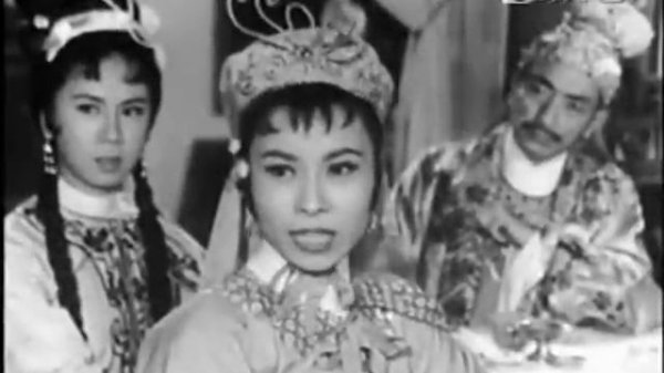 Большой и маленький Вонг Тин Бар. Big and small Vong Tin Bar.