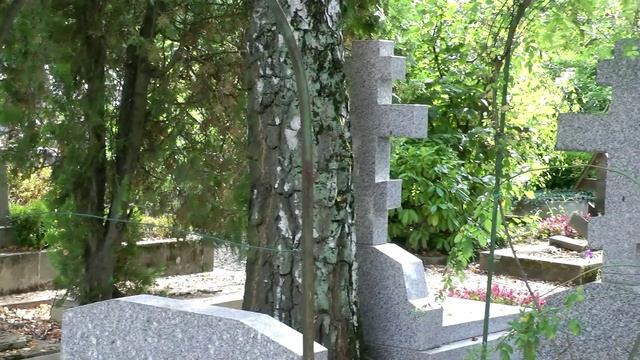 Кладбище Сент- Женевьев- де- Буа/ "Русские буквы, французский погост" - Изгнанники России FHD смотреть онлайн