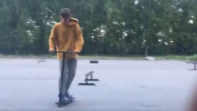 Трюки на самокате смотреть онлайн