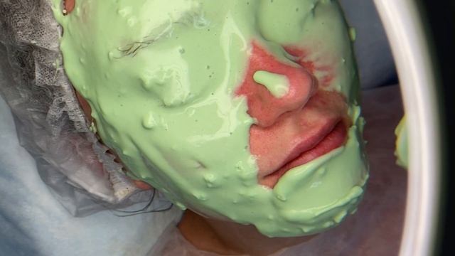Альгинатная маска для лица. Нанесение и снятие. смотреть онлайн