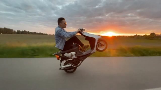 МЯСНАЯ КАТКА ОТ USK/ ЖЁСТКОЕ ПАДЕНИЕ НА СКУТЕРЕ/ УКРАИНСКИЙ СТРИТКИЛ