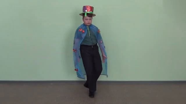 Дефиле из бросового материала смотреть онлайн