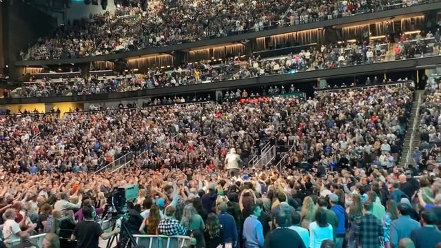 Bruce Springsteen—Tenth Avenue Freezeout—State Farm Arena, Atlanta GA—2/3/2023 смотреть онлайн