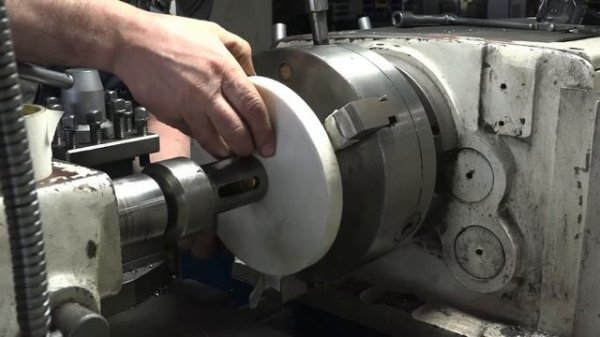 Хоббийный Токарный станок WM210V400. Подрезаю шлиф камень на токарном. #токарка #токарныеработы