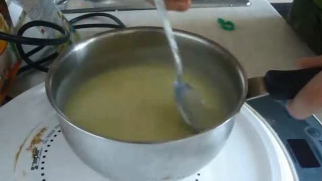 Пацанская кухня Выпуск 2 - Как правильно приготовить картофельное пюре ( пюрешку ) из пакетика смотреть онлайн