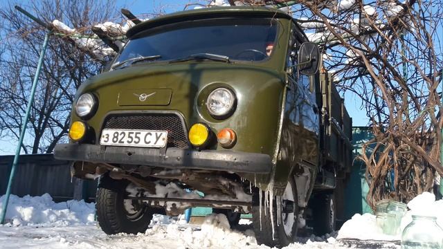 Заводим УАЗ в -11 без подкачки топлива смотреть онлайн