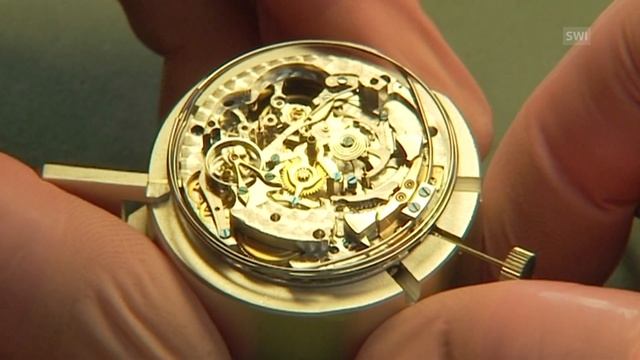 "Дворники" из микролаборатории выходят в открытый космос смотреть онлайн