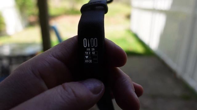 Garmin Vivosmart 5 vs Garmin Vivosmart 4 | Fitness Tech Review смотреть онлайн