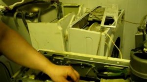 "Ремонт стиральной машины Electrolux ошибка E40"