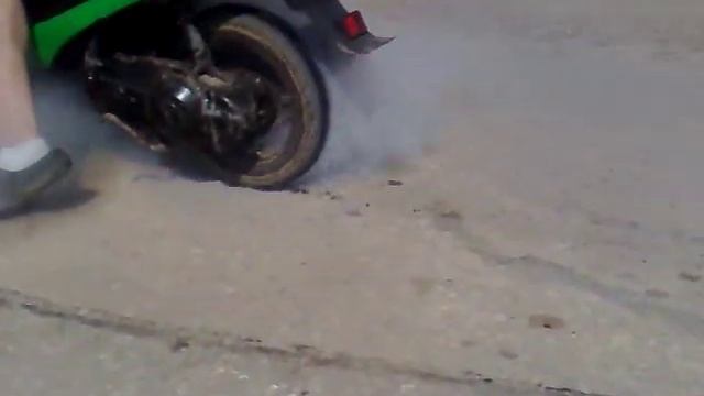 Suzuki Address v100 Tuning Sport Racing Burn Out смотреть онлайн