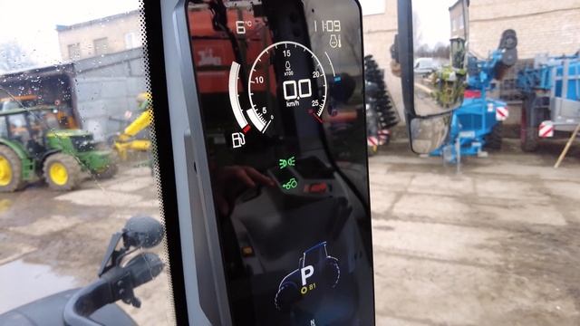 Valtra T235 - тракторы пятого поколения уже в России!