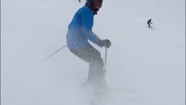 Dramatic ski crash (sketch) смотреть онлайн