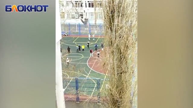 Жалобы на спортплощадку на Молодежной новые: проблемы старые смотреть онлайн