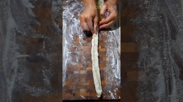 Сьедаются мгновенно. Очень ароматные и пышные сырные булочки смотреть онлайн