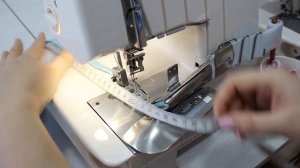 Топ на бретельках из трикотажа. Шью с помощью окантователя. Топ из кулирки