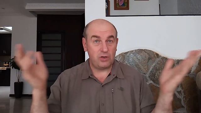 Об русских которые приезжают в Эквадор. смотреть онлайн