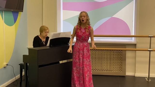 И. Брамс, сл. Г. Шмидта «Под грушами», исп. Сазонова Ангелина смотреть онлайн