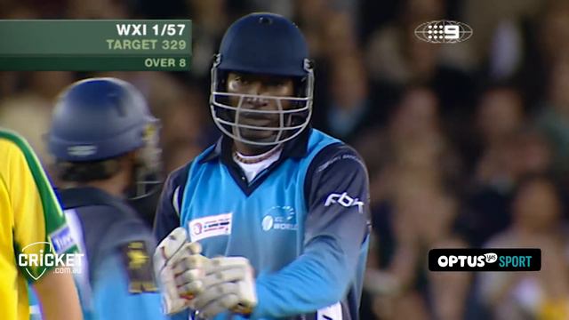 From the Vault: Gayle turns it on for the World XI смотреть онлайн