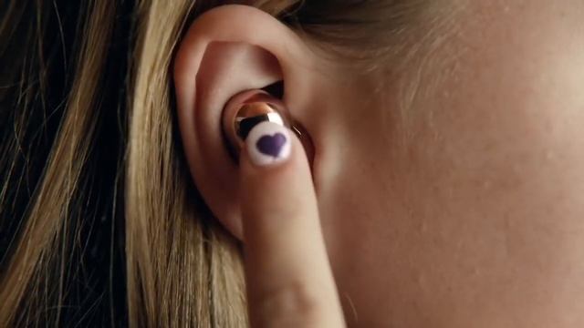 Make their year, with Galaxy Buds Live | Samsung смотреть онлайн