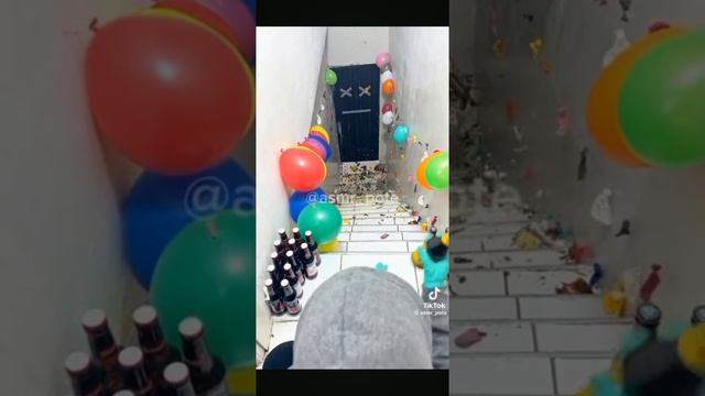 бутылки по лестнице бью смотреть онлайн