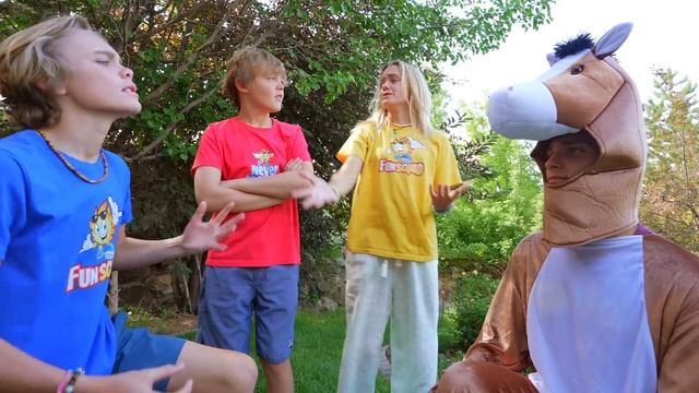 What Does The Fox Say? (Fun Squad Music Video) смотреть онлайн