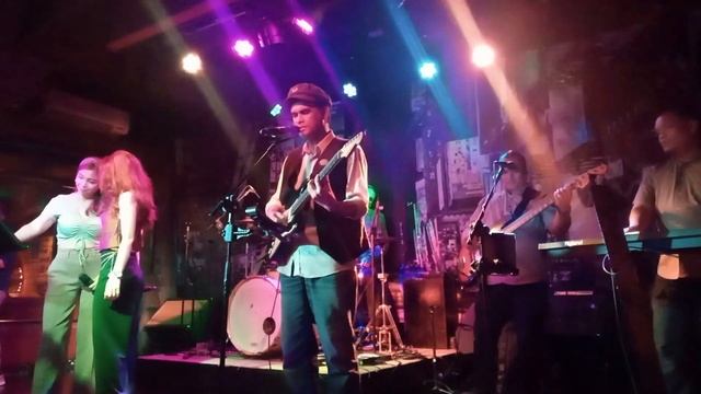 Gravity John Mayer cover by Groovy by Fortunate смотреть онлайн