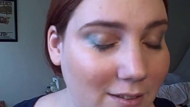 NYX Liquid Makeup (foundation) смотреть онлайн