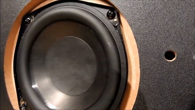 Logitech z533 Bass Test (Max Bass) смотреть онлайн