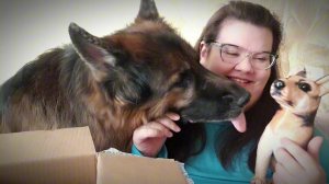 Распаковка посылки от подписчицы . Обзор посылки