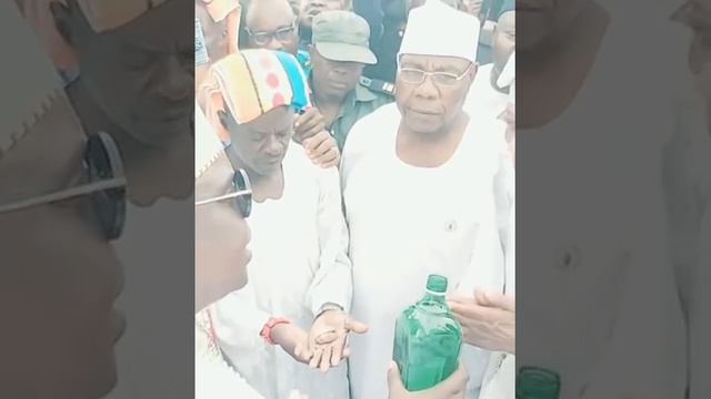 Glorious Entry of Kessington Adebutu into Ile Ife As Ooni Of Ife Honours Him with Chieftaincy Title смотреть онлайн