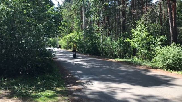 На моноколесе в парке смотреть онлайн