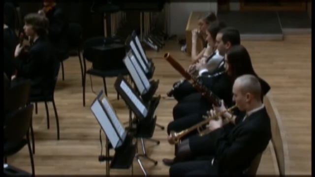 David Hnat plays Joaquin Rodrigo - Fantasia Para Un Gentilhombre - I.Villano y ricercar смотреть онлайн