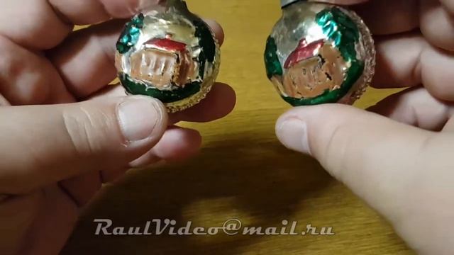 Елочные игрушки Стеклянные игрушки Новогодние игрушки СССР 2 шара с изображениями елок и домиков смотреть онлайн