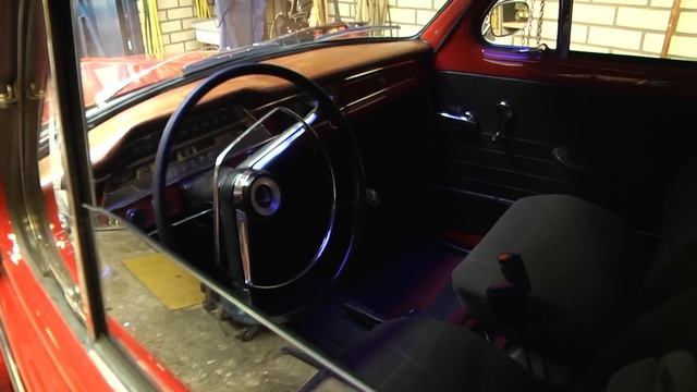 13-03-12 Nieuws TV Enschede FM - Slechtste chauffeur ramt oldtimer смотреть онлайн