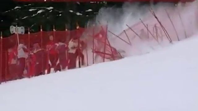 Alpine Skiing - 2005 - Men's Giant Slalom - Bank crash in Alta Badia смотреть онлайн