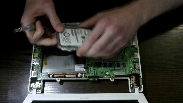 Разборка ноутбука Asus Eee PC X101CH смотреть онлайн