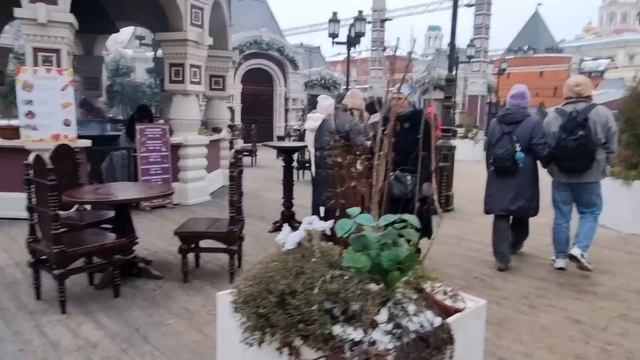 Ваня привез в музей Apple, новогодние Ёлки 2023 в ГУМе Москва, Никто не останется равнодушным! смотреть онлайн