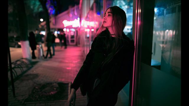 Amanda Bergman - Flickering Lights
