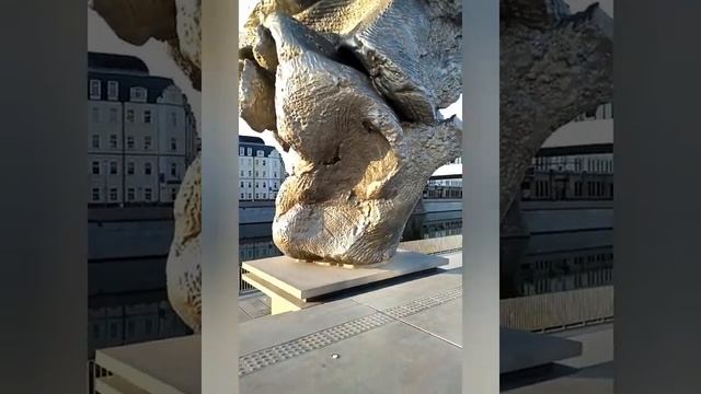 ШЕДЕВР!!! В Москве появилась статуя "Большая Глина - 4"! Глина - искусство!!! смотреть онлайн