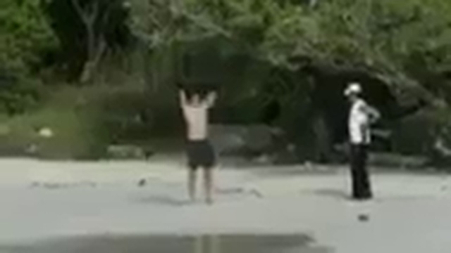 Rob At The Beach In Antigua, 05.02.2018 смотреть онлайн