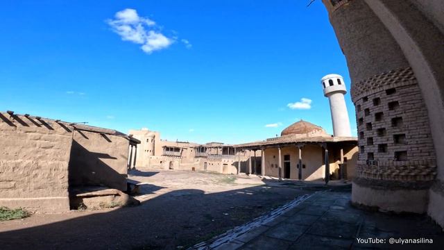 4K| Город Кочевников в Казахстане, 2023 год. "Крепость Номад" на берегу реки Или. смотреть онлайн