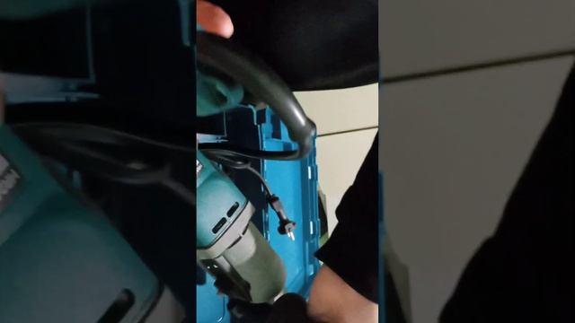 Подделка Макита HR-2470. Куплено на Озоне. смотреть онлайн