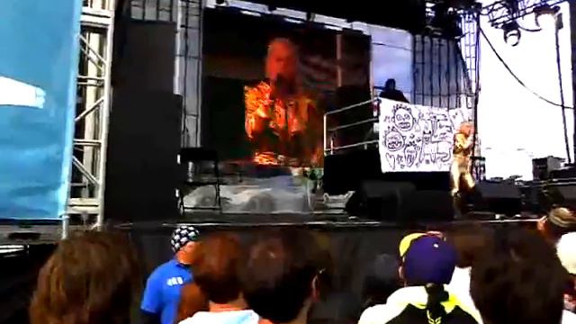 Yo-landi vi$$er is a rich bitch смотреть онлайн