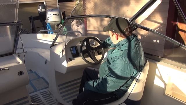 ОТЛИЧНАЯ ЛОДКА! ОБЗОР ПЛАСТИКОВОЙ КАРАВЕЛЛА 560/ПРОСТОРНЫЙ КОКПИТ, И БАК НА 100 ЛИТР смотреть онлайн