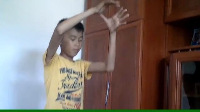 РУЧКА В ВОЗДУХЕ смотреть онлайн