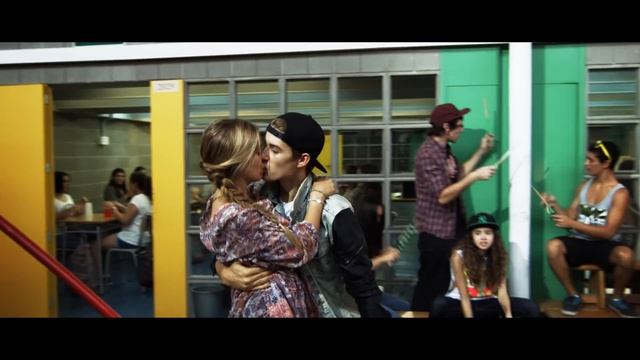 Paula Rojo, The Wild Horses - Si Me Voy (Cups) смотреть онлайн