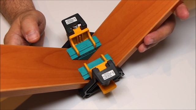 Угловые тиски для фиксации досок Wolfcraft, что это, как применять и пример реального использования смотреть онлайн