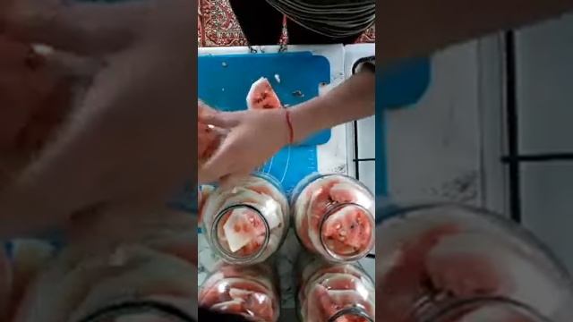 Консервированные арбузики.Сьедаются в один миг!? смотреть онлайн